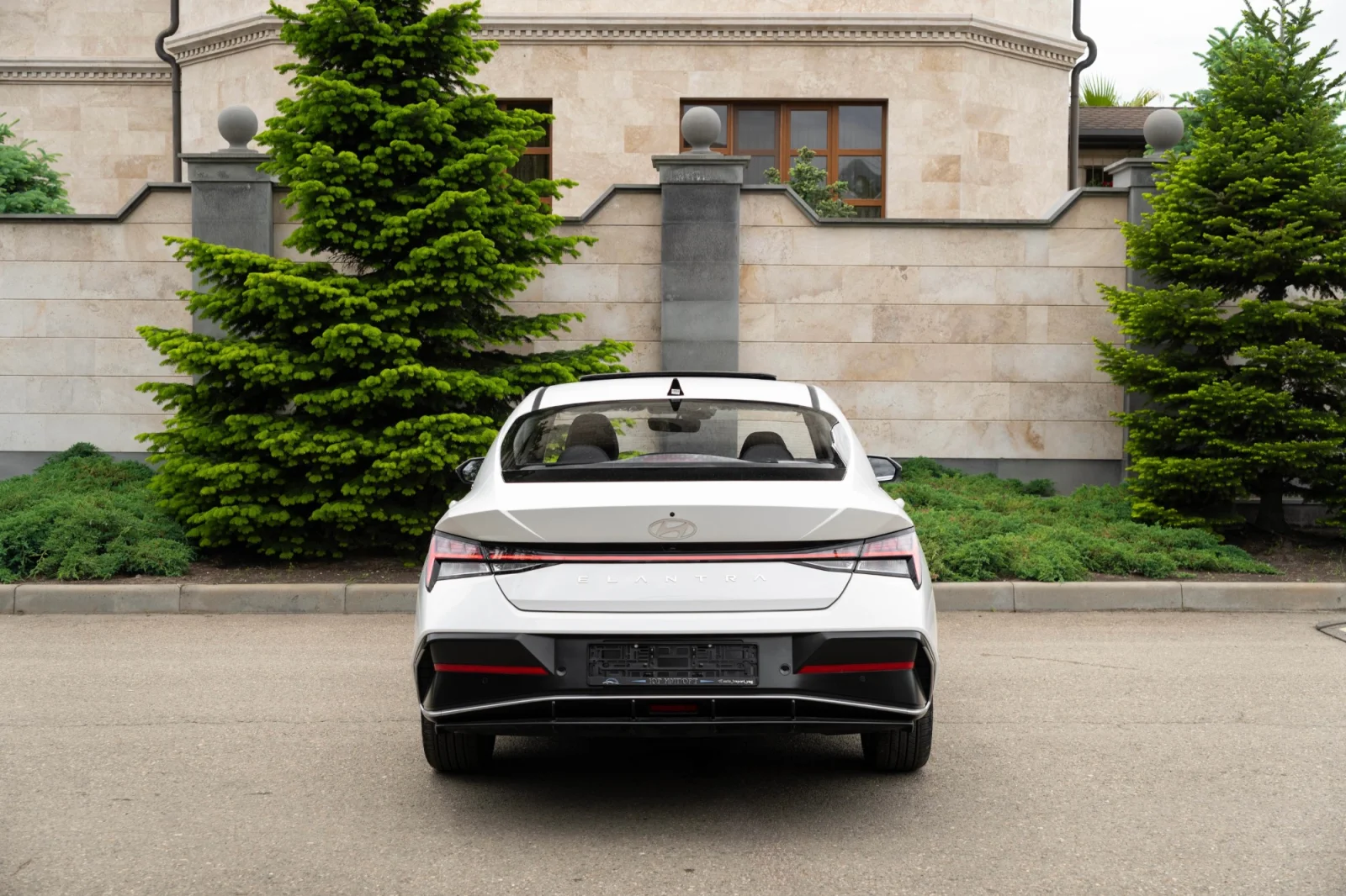 Hyundai Elantra — фотография 4