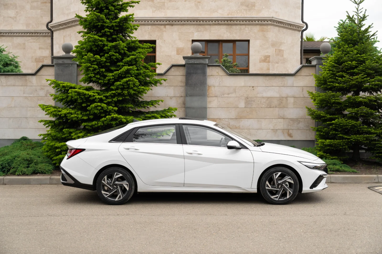 Hyundai Elantra — фотография 6