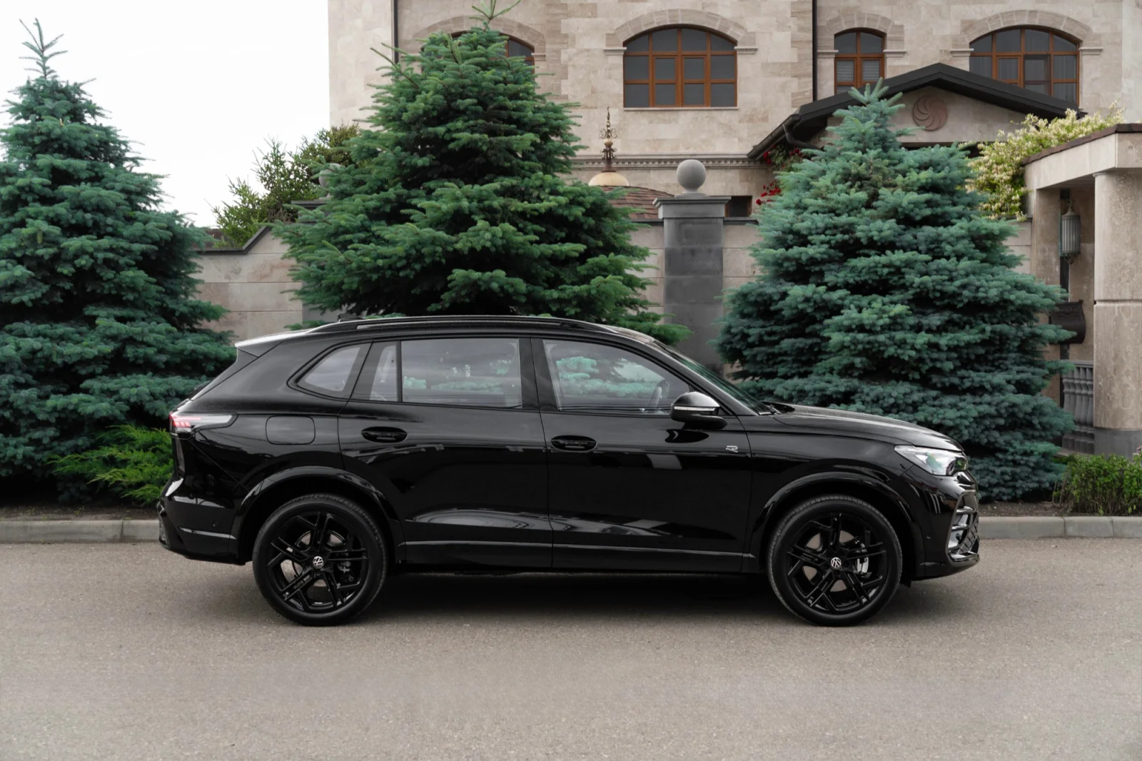 Volkswagen Tiguan L Pro — фотография 3