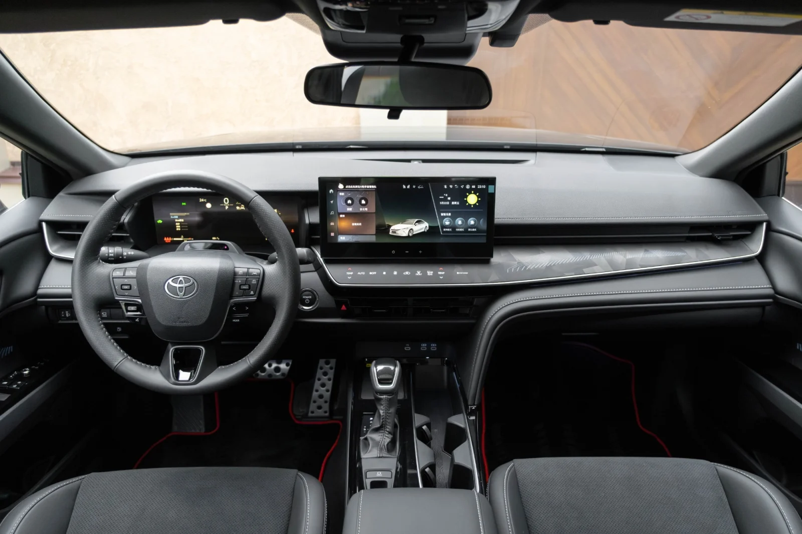 Toyota Camry — фотография 11