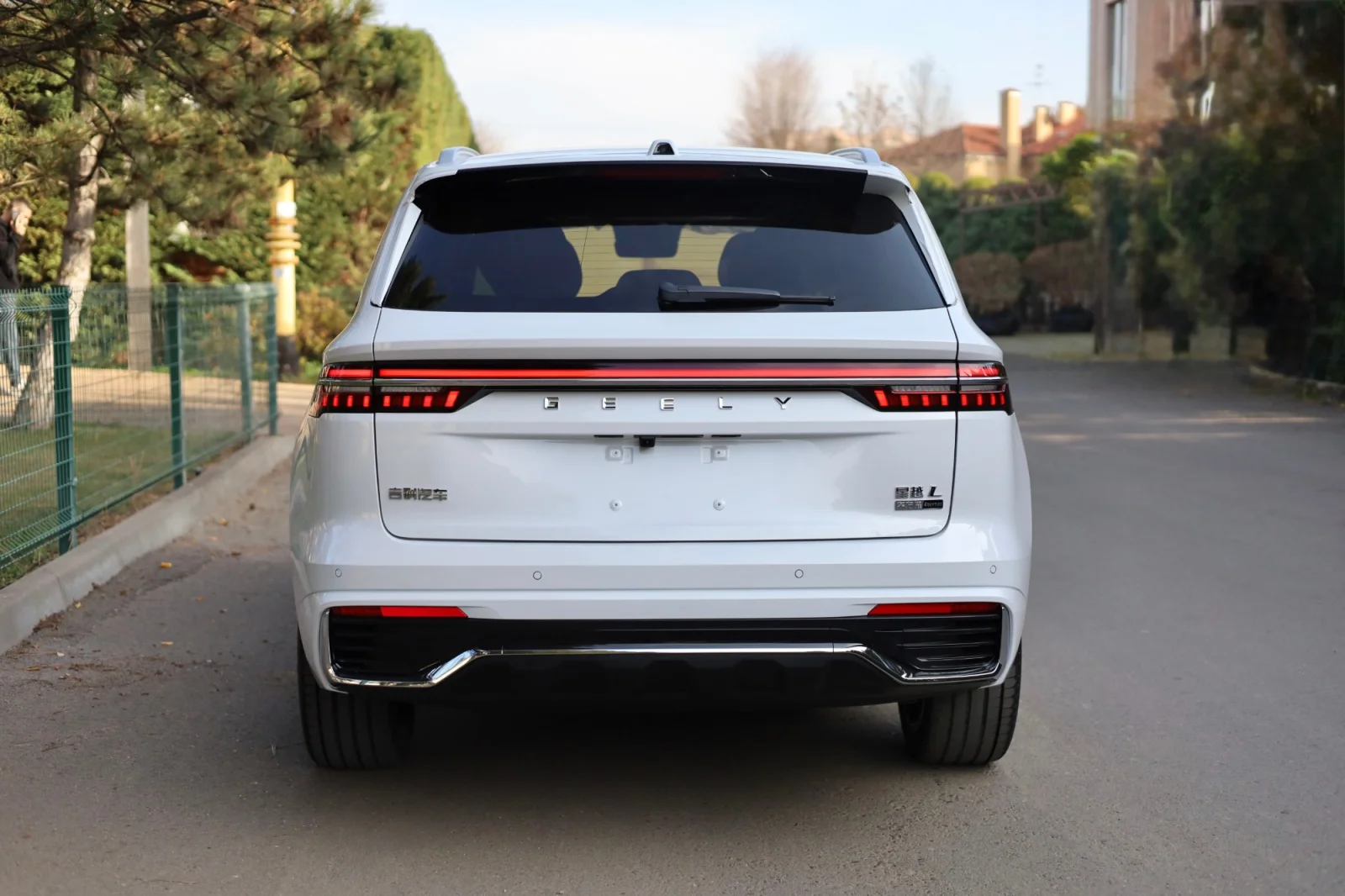 Geely Monjaro — фотография 3