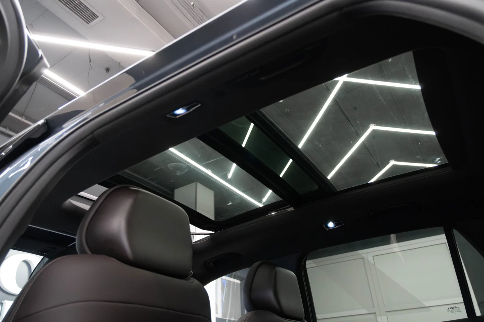 Geely Monjaro — фотография 10
