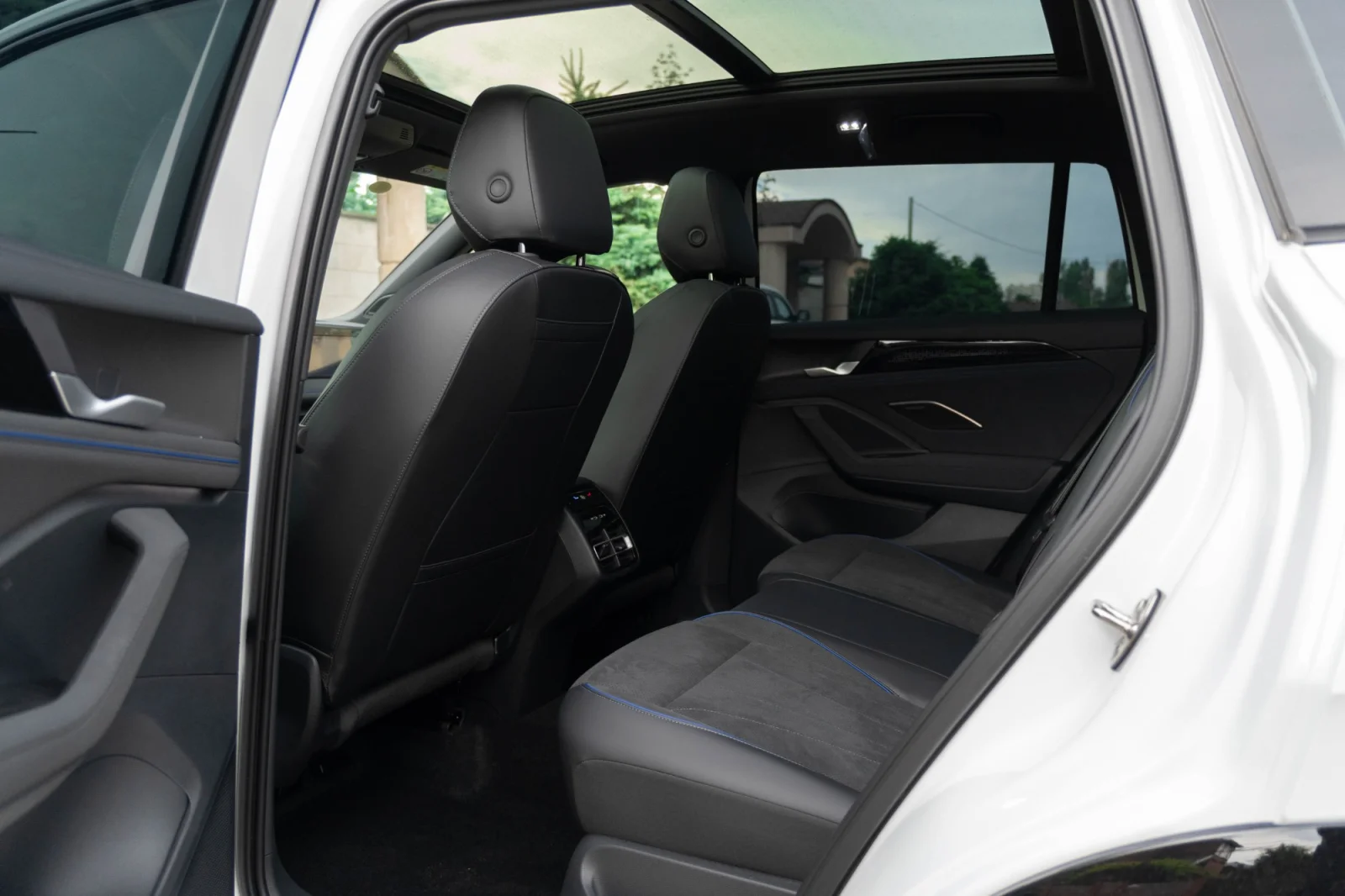 Volkswagen Tiguan L Pro — фотография 8