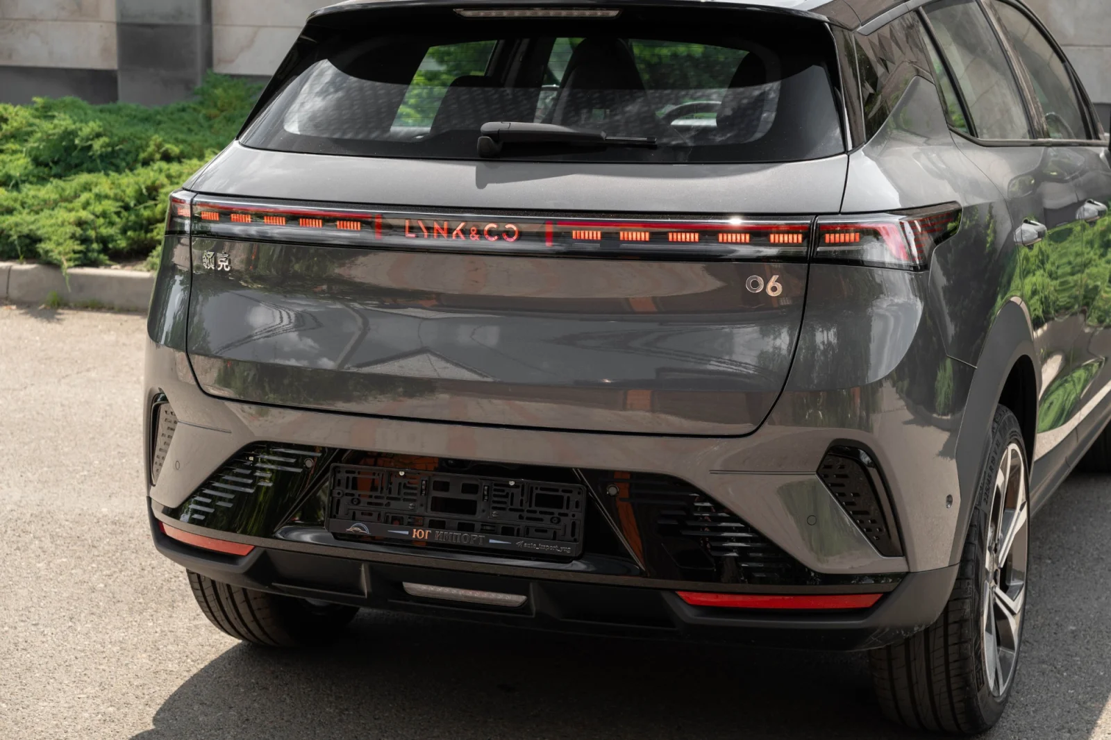 Lynk & Co 06 — фотография 5