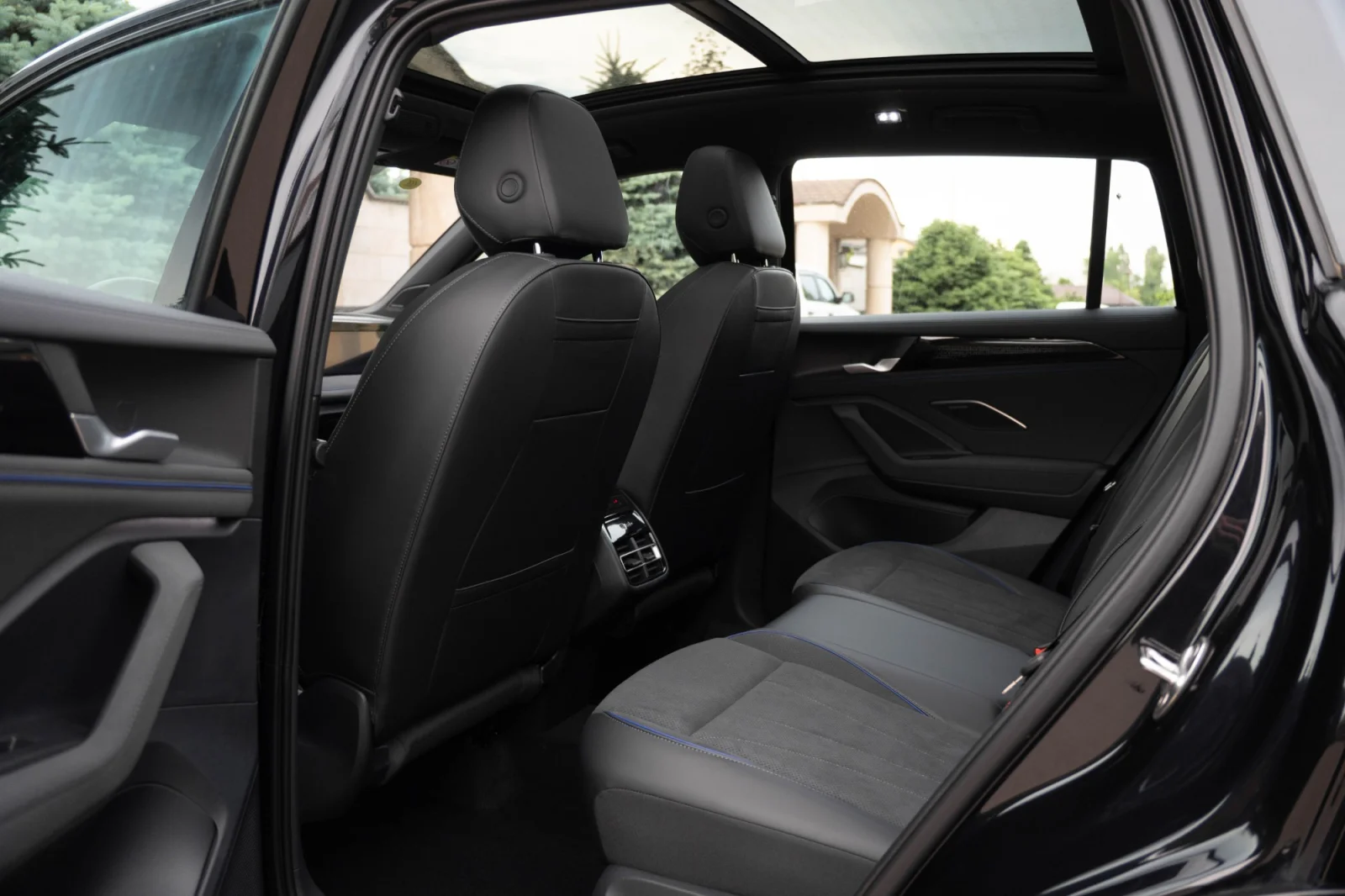 Volkswagen Tiguan L Pro — фотография 10
