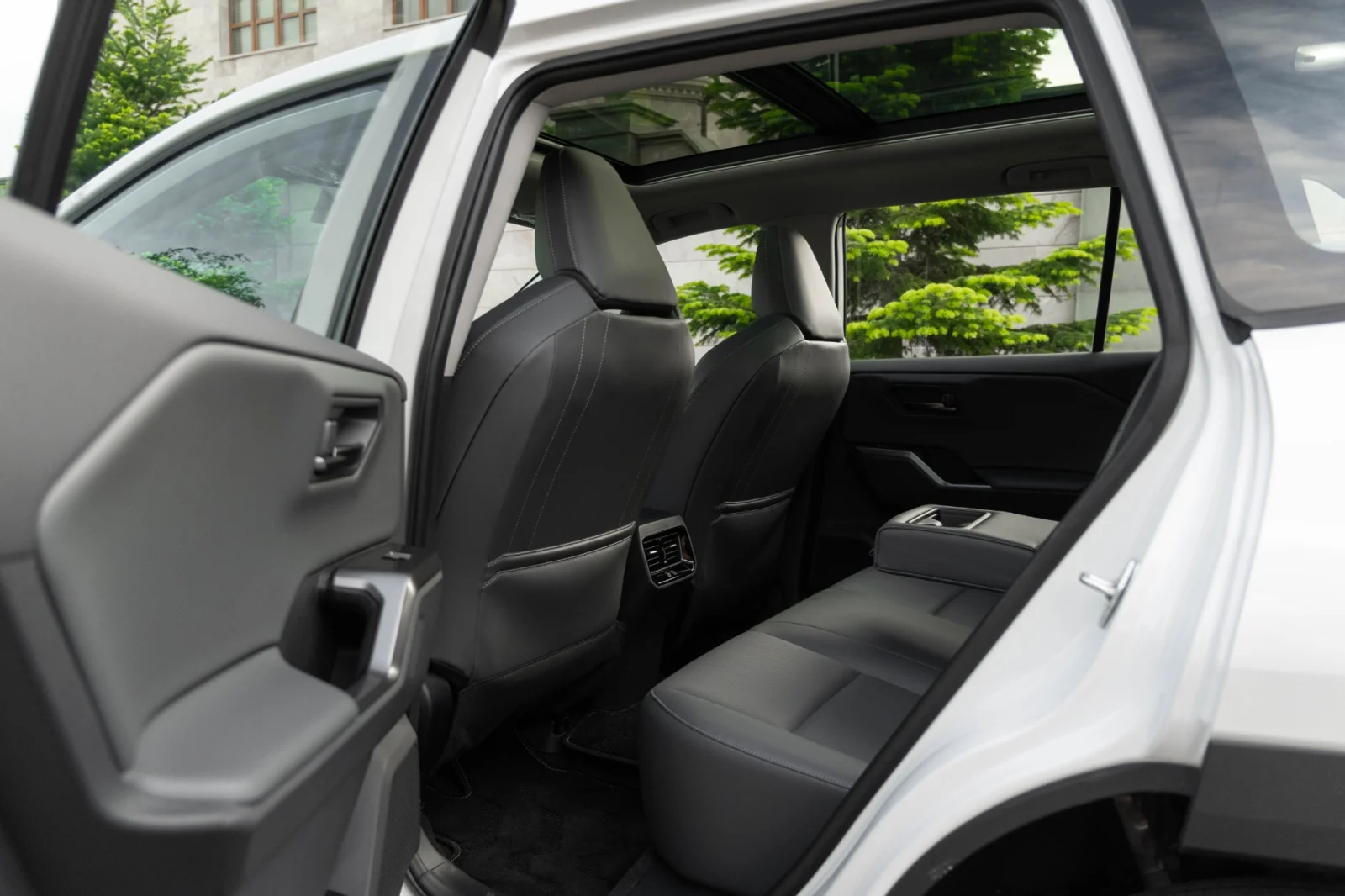 Toyota RAV4 — фотография 7