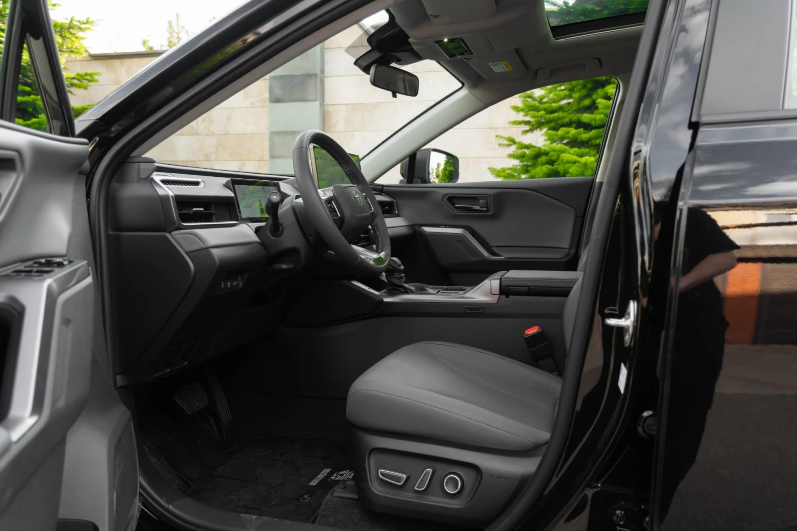 Toyota RAV4 — фотография 11