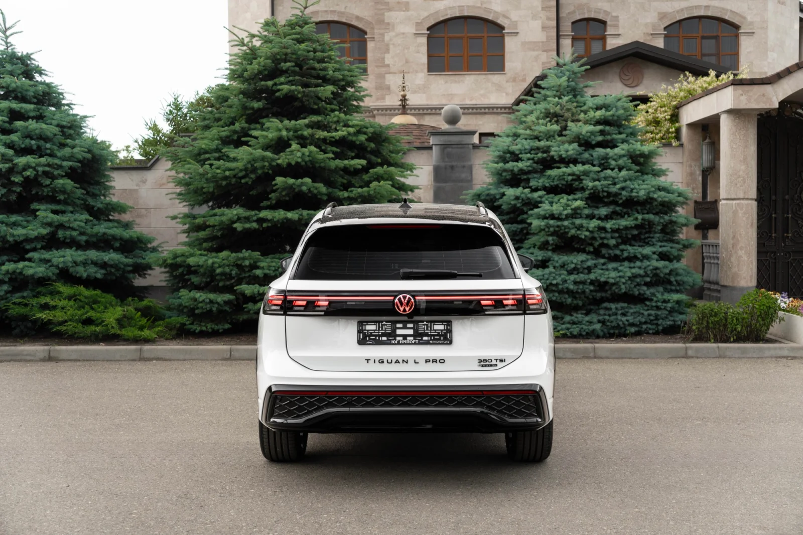 Volkswagen Tiguan L Pro — фотография 2