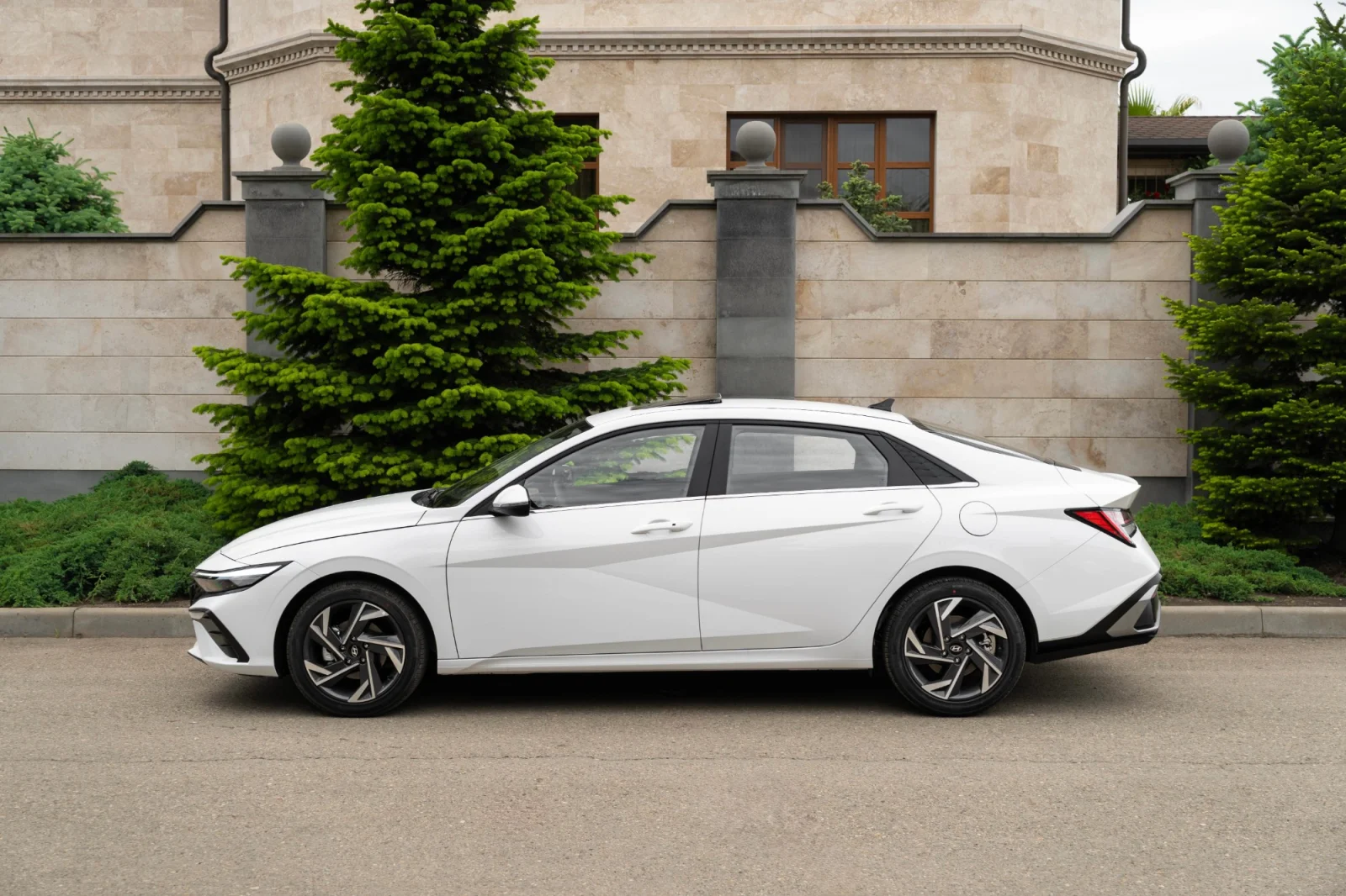 Hyundai Elantra — фотография 7
