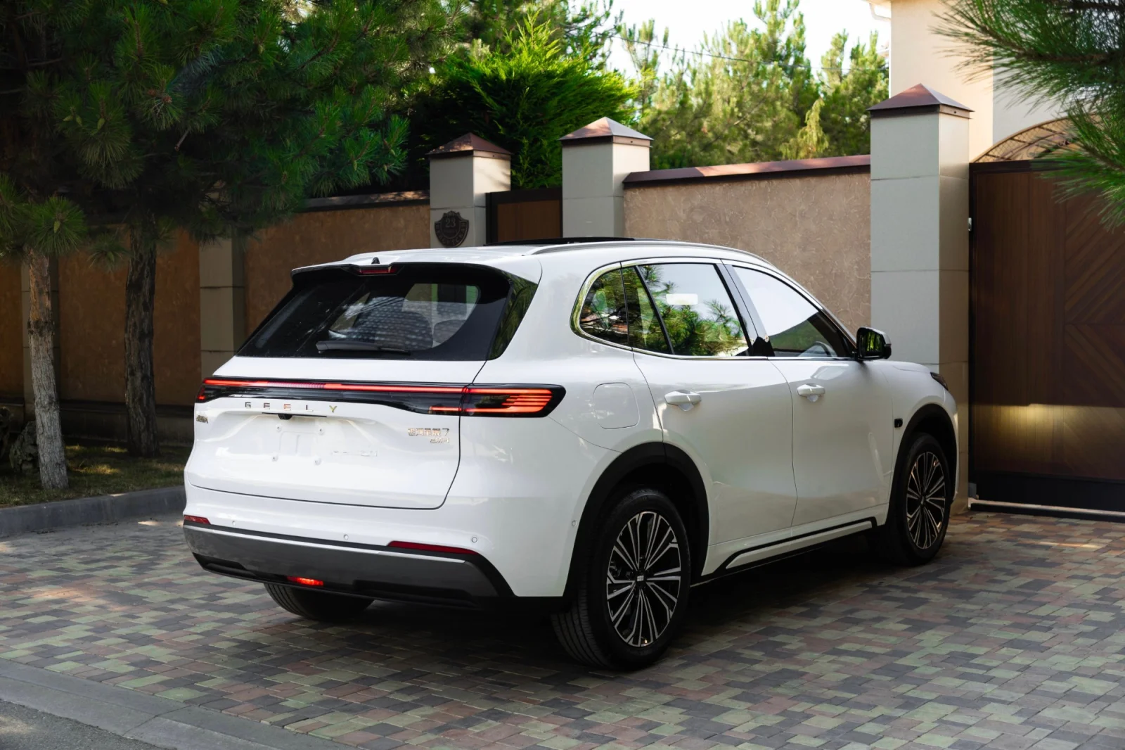 Geely Galaxy Starship 7 — фотография 5